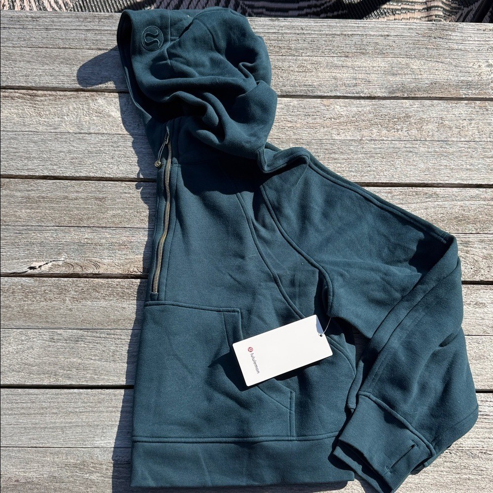 Lululemon Scuba Oversized Funnel Half Zip Indochine Blue/Gold size
