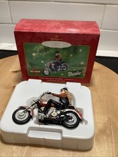 Woman riding harley davidson motorcycle Banque de photographies et d