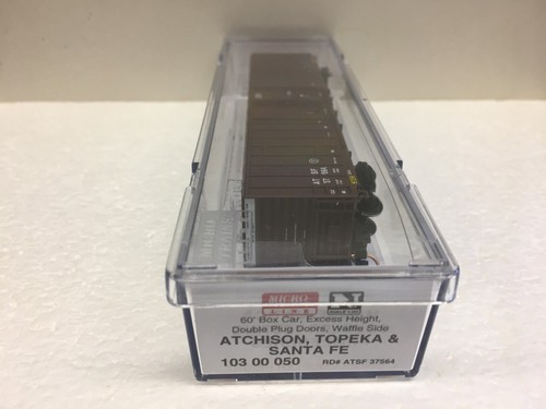 N Scale Micro Trains MTL 103 00 050 ATSF 37564 Boxcar - Picture 3 of 4