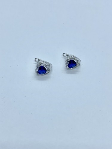 Stunning 925 Silver Zirconia Stone Earring