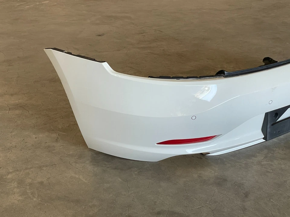 12 13 14 15 Cubierta de parachoques trasero BMW Z4 sDrive28i E89 con sensores PDC blanco 1465 OEM Foto 2 de 4