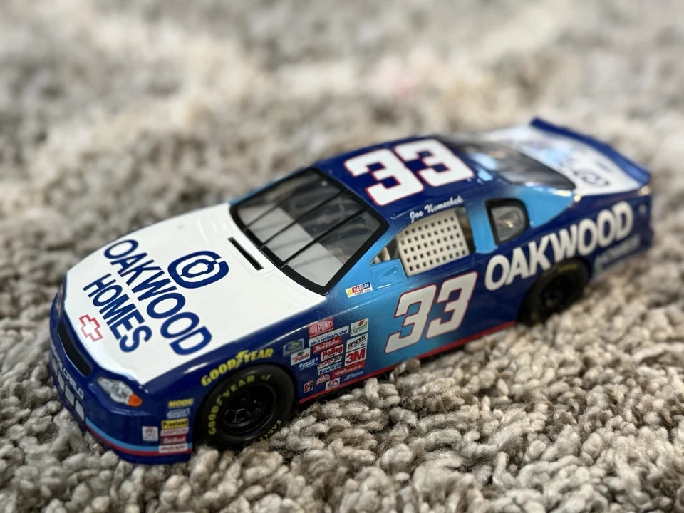 Joe Nemechek 1999, 2000, 2001 #33 Diecast réplica Chevrolet Monte Carlo Nascar Foto 3 de 4