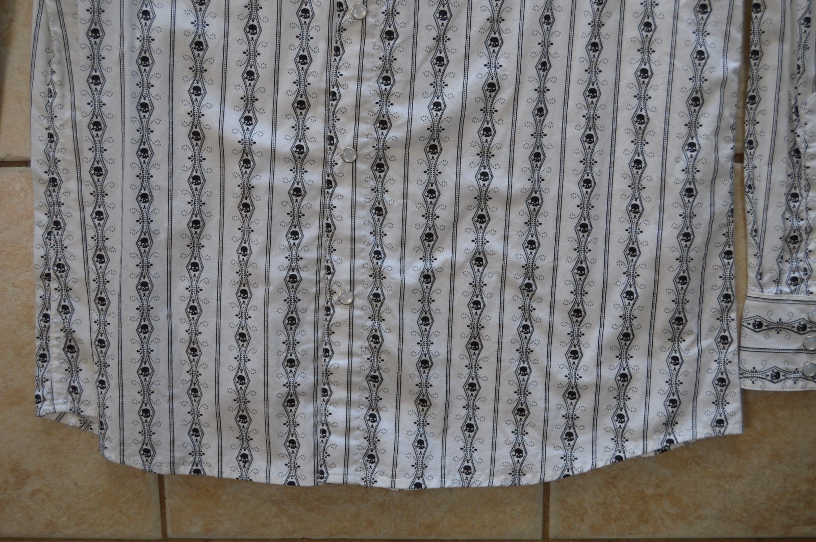 Scully Men's Button-Down Dress Shirt White Skull … - image 5