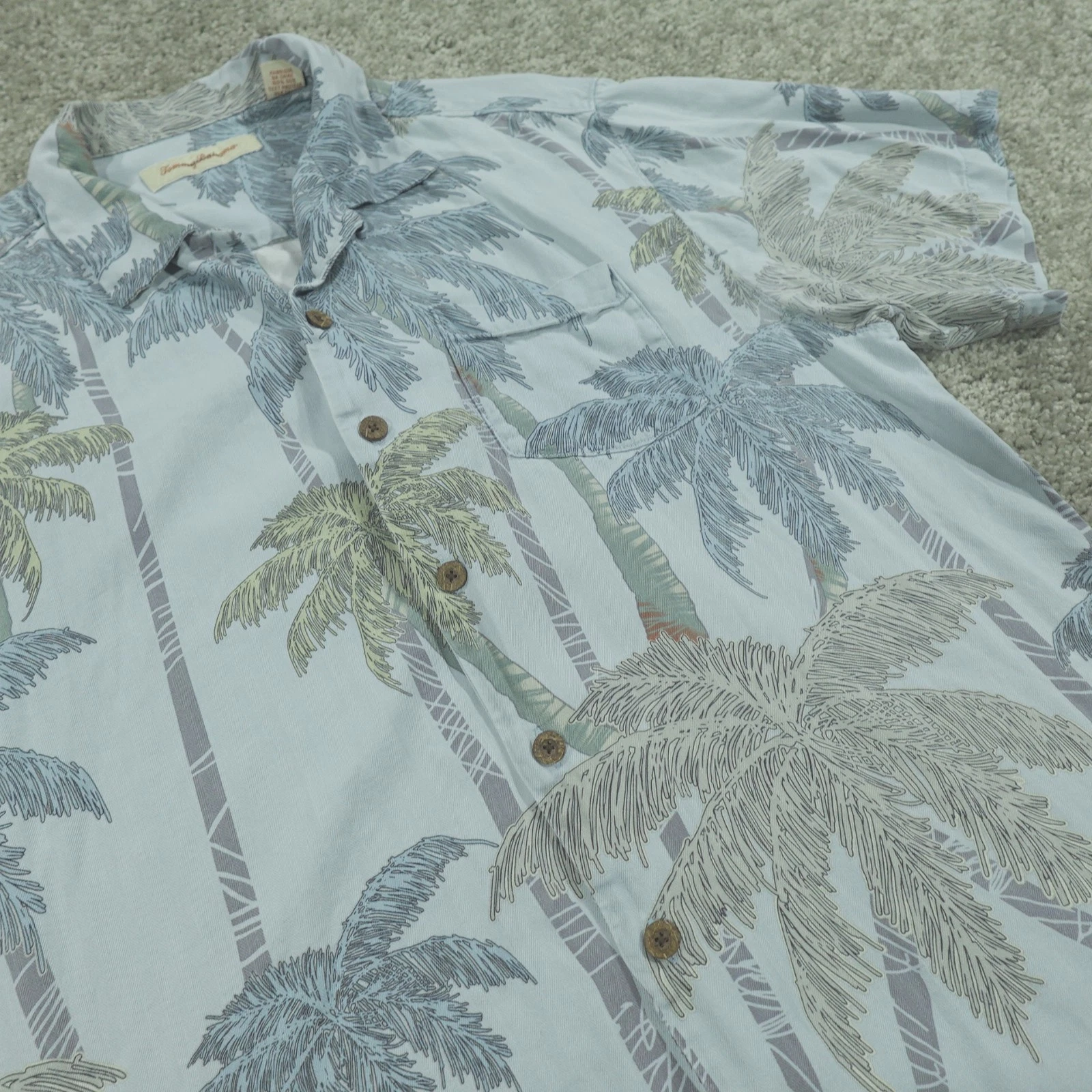 Tommy Bahama Shirt Mens Large Button Up Loop Collar Up 100% Silk Floral