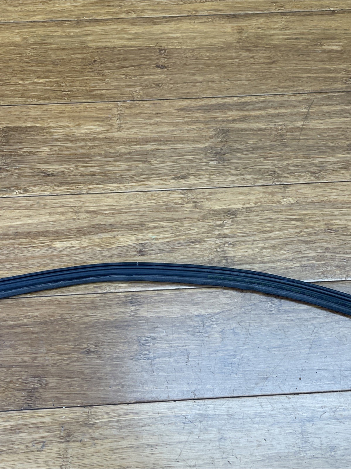 2017-2023 Rolls Royce Dawn RR6 Front Left Door Joint Weather Strip Seal OEM