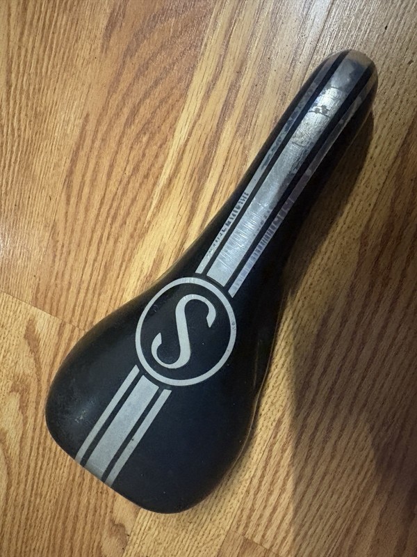 Vintage Schwinn Stinger Seat S Black White Stripe BMX Seat 2000 XS Pro 10" Team