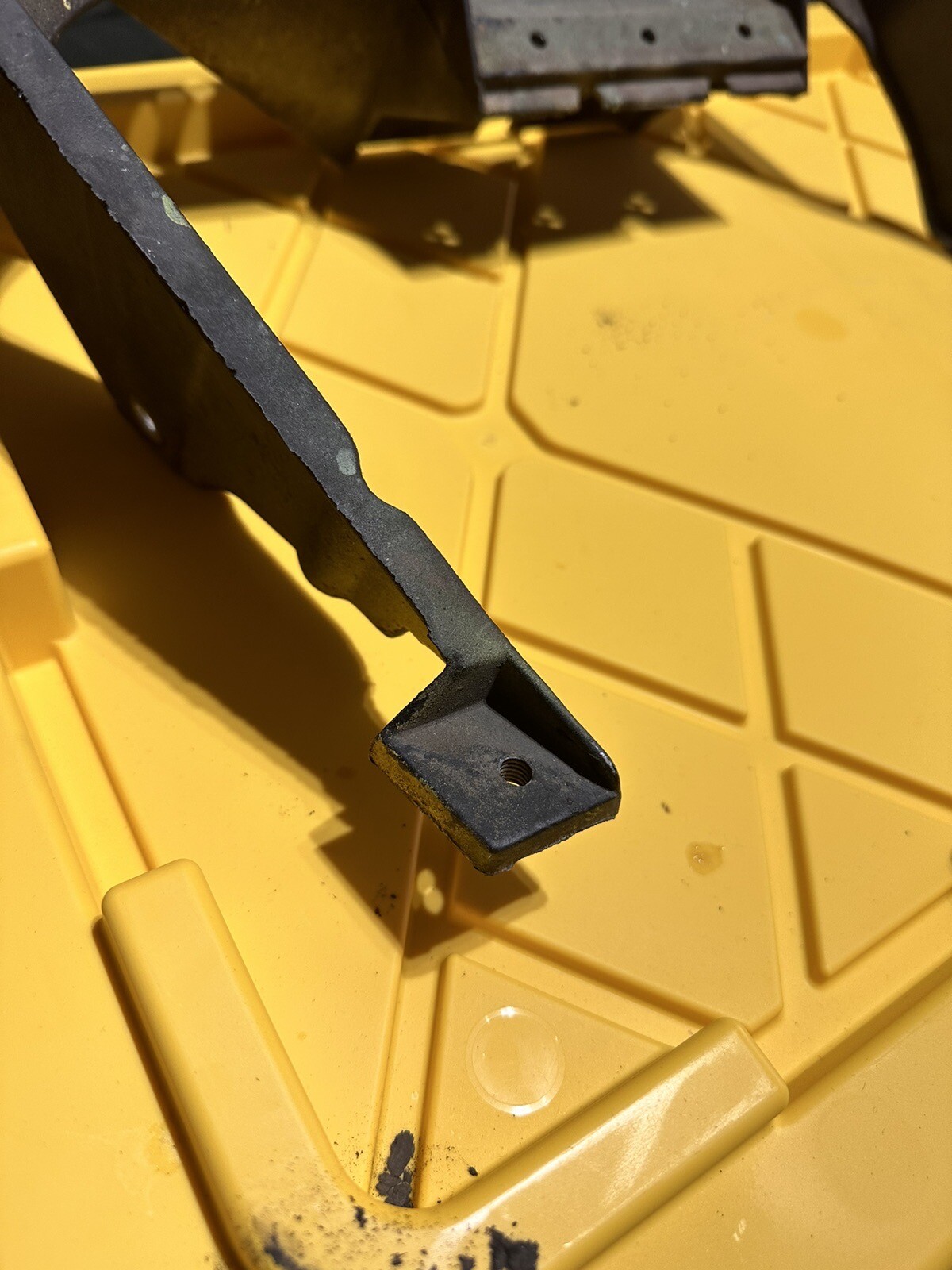 19681974 Corvette Headlight Housing Passenger (BROKEN MOUNTING POINT