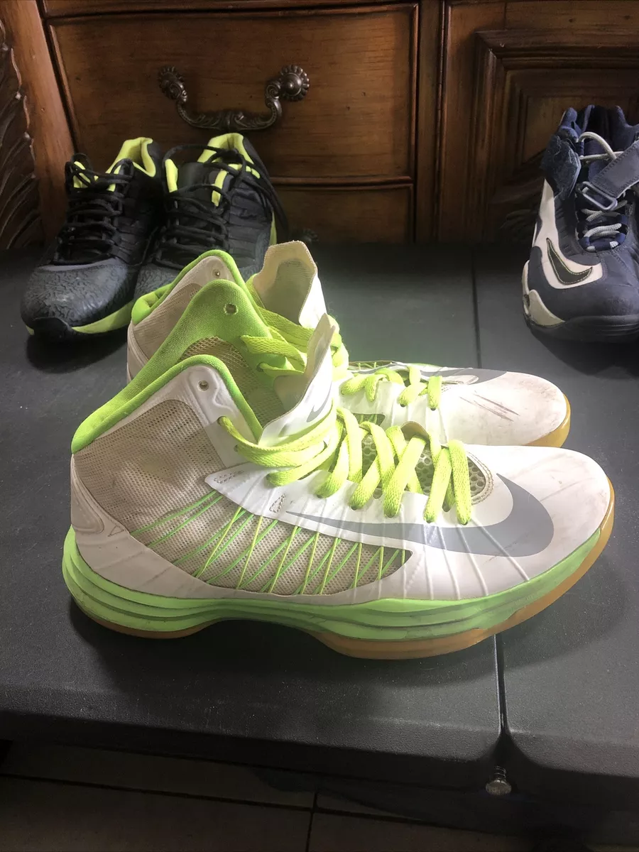 Green and white hyperdunks new arrivals
