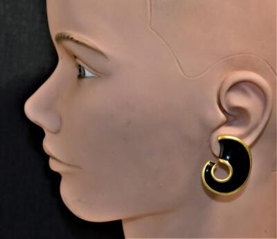 Boucles D'oreilles Clips Dorées Avec émail Noir - Occasion Très Bon état - Bijou Fantaisie