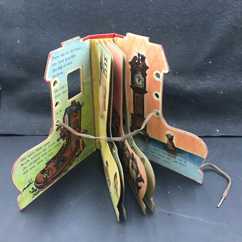 The Shoe House Nursery Rhyme Book (Hardcover in Slipcase, 1957) Pages