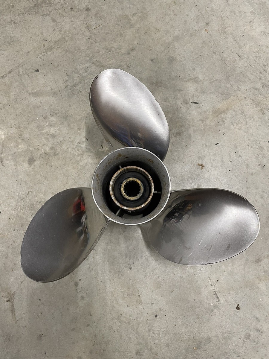 Suzuki 3 x 14 x 20 , Stainless Steel Propeller Prop 990C0-00610
