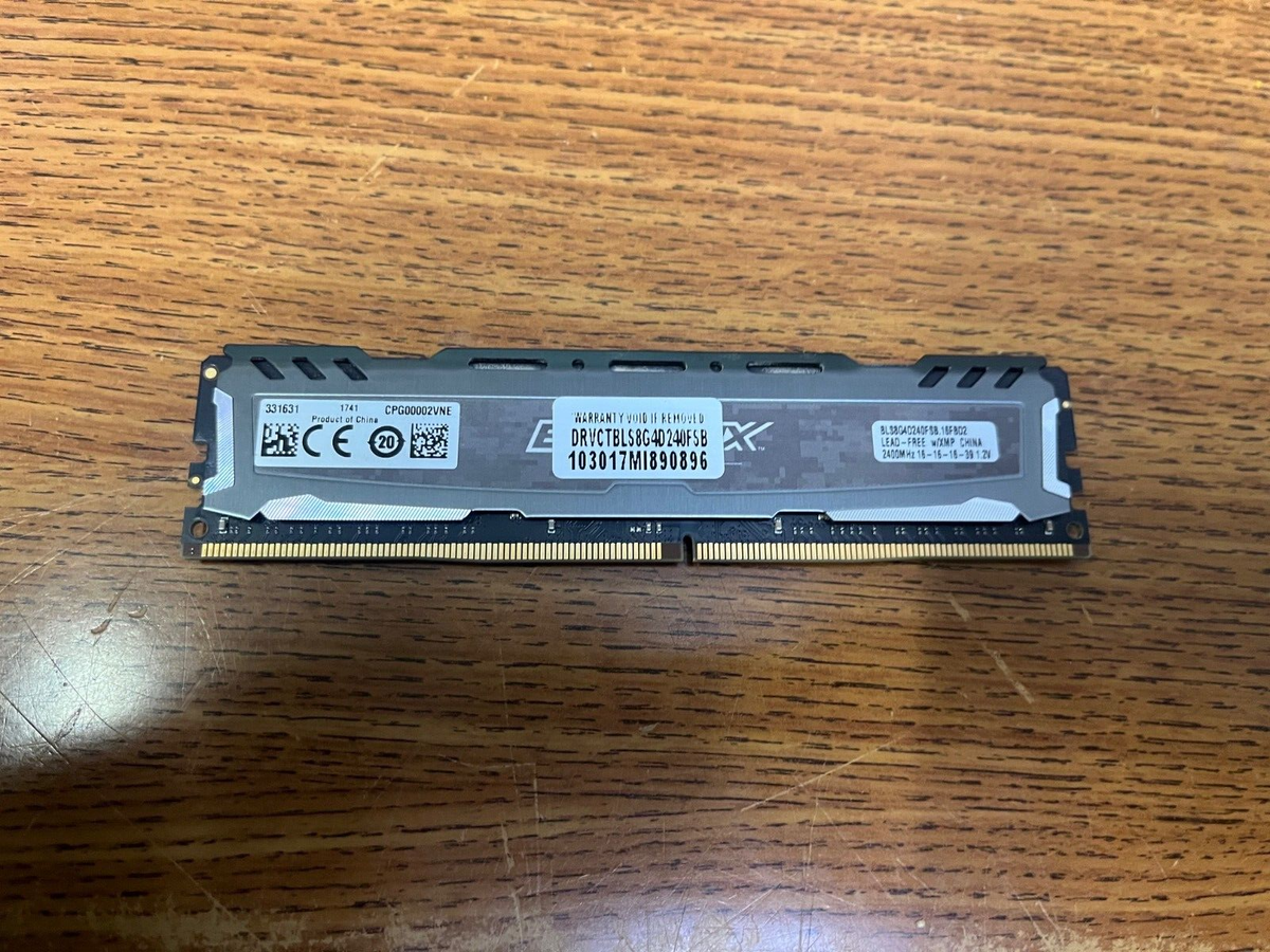 Lot of Ballistix Sport 8GB DDR4-2400MHz