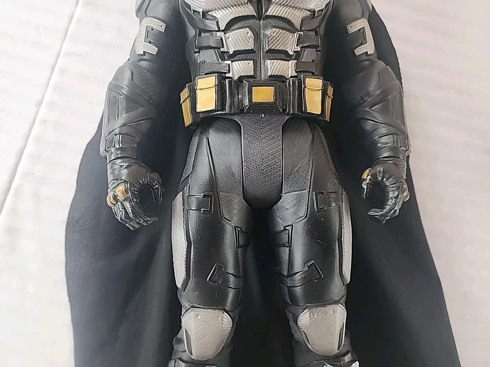 Batman -19" H, Jakks Pacific Inc. 2017, TM y DC Comics S17 Foto 4 de 4