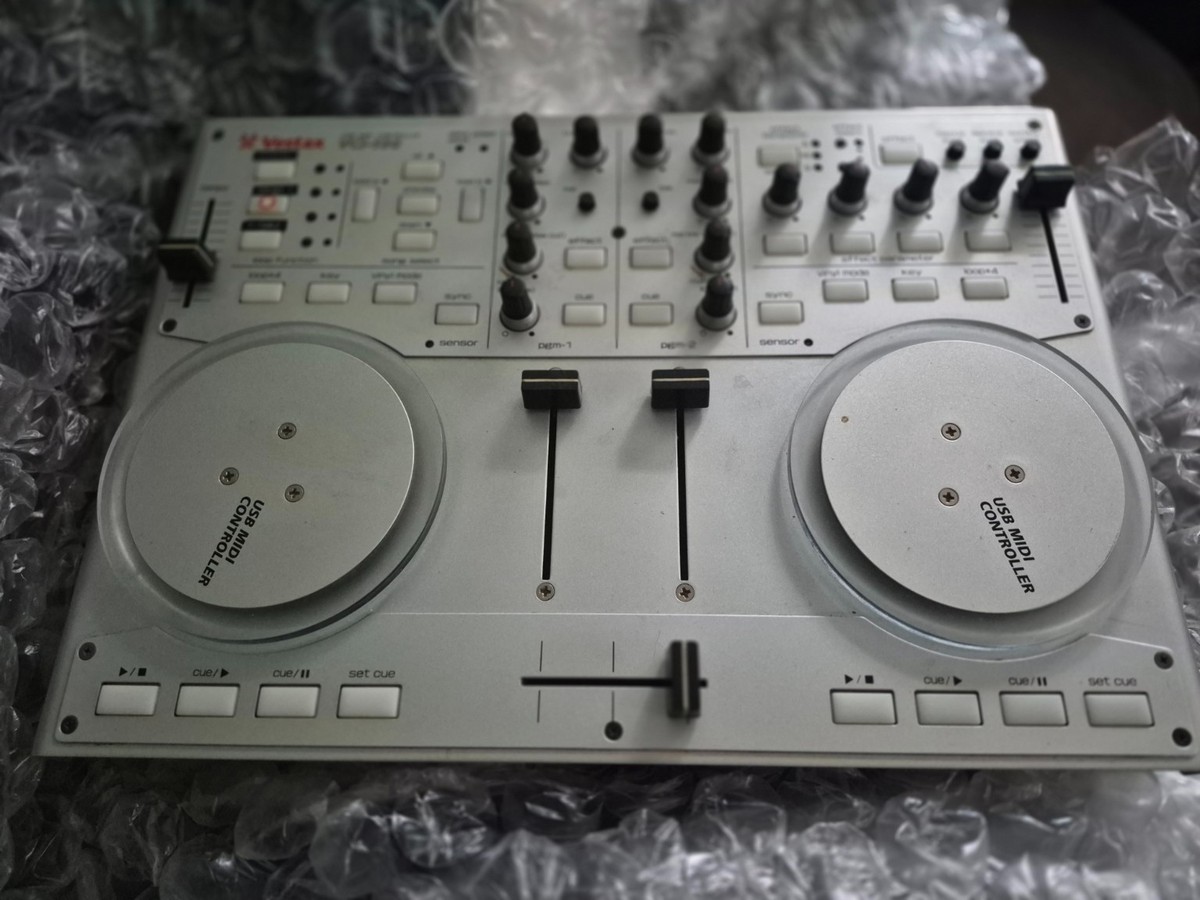 その他 VESTAX DJ MIDI CONTROLLER VCI-100 Vestax VCI-100 DJ MIDI Controller Professional Compact Digital