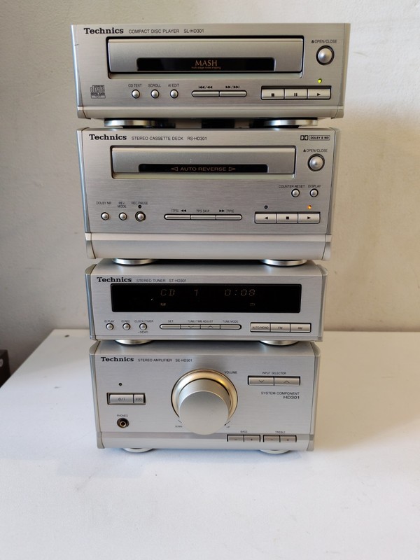 Technics HD301 Mini Hifi System CD Tape Amplifier Tuner