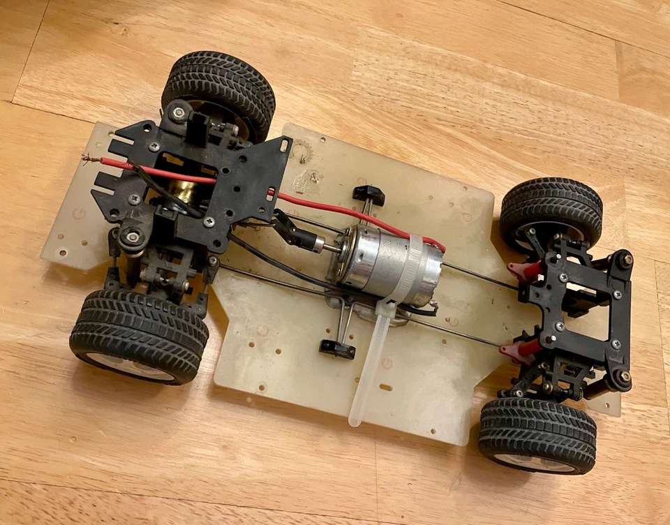 Robbe Porsche 959 RC Auto 1/10 - Rarität Vintage RC - Bild 4 von 4