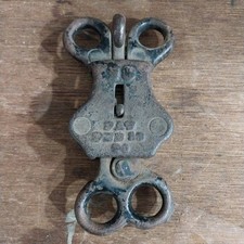Antique Primitive Cast Iron Spring Gate Door Latch Patinad