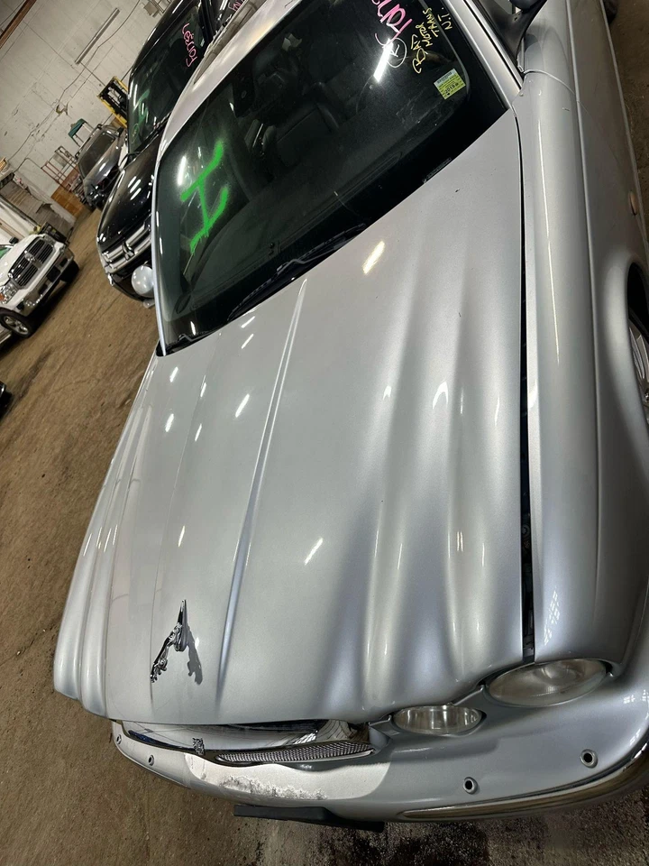 04 05 06 07 CAPÓ JAGUAR XJ8 Foto 2 de 4