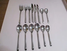 TOWLE LIVING WAVE FLATWARE LOT OF 13 SPOONS, FORKS & KNIVES