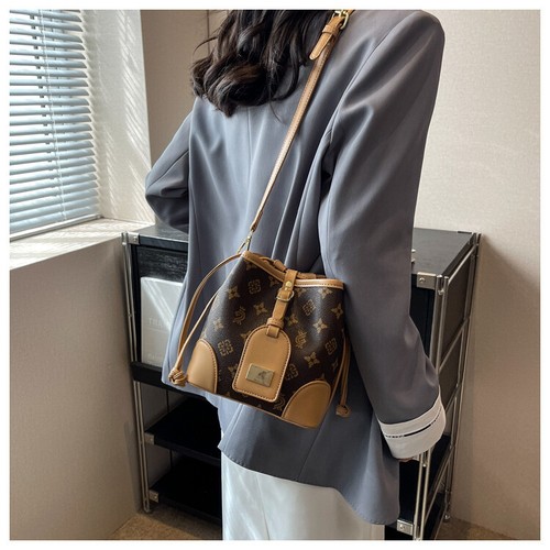 Female Fashion Printed Crossbody Bag Bucket Drawstring Bag Women's Bags - Picture 21 of 37