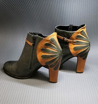 Evado Vera Pelle Leather Booties Sz 39 Olive Green Unique Detail High Heel Italy