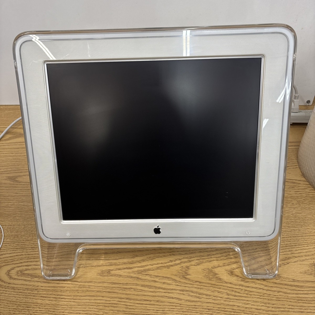 17\" Apple Studio Display 美品 M7649 動作品 Apple Studio Display M7649 Teardown - iFixit