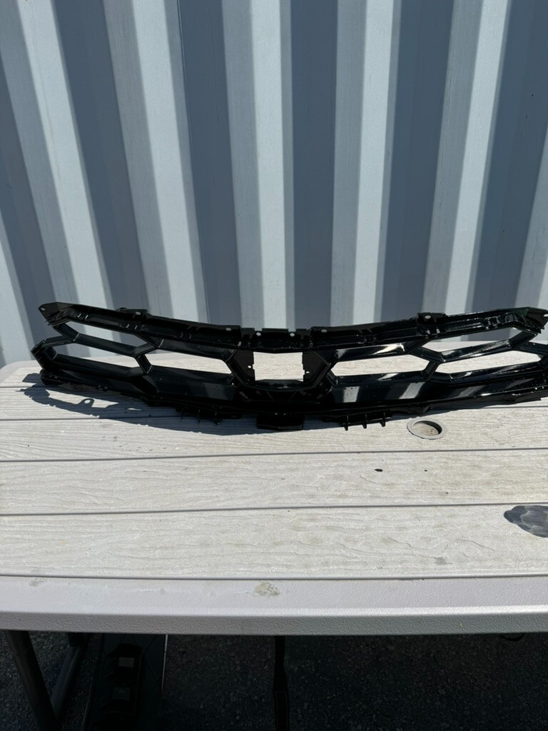 OEM Lamborghini Urus Front Radiator Grille Black 4ML807639 3F