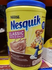 Nestle Nesquik Chocolate Flavor 2.61Lb Chocolate Powder 85 Servings 41.9oz