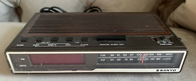 Sanyo RM 5005 AM/FM Alarm Clock Radio Digital Display Tested Works