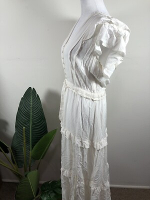 v neck bell sleeve dress Endless Rose main image 1