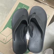 Size 11 Flojos Men's Black Synthetic Thong Sandals Casual Slip On