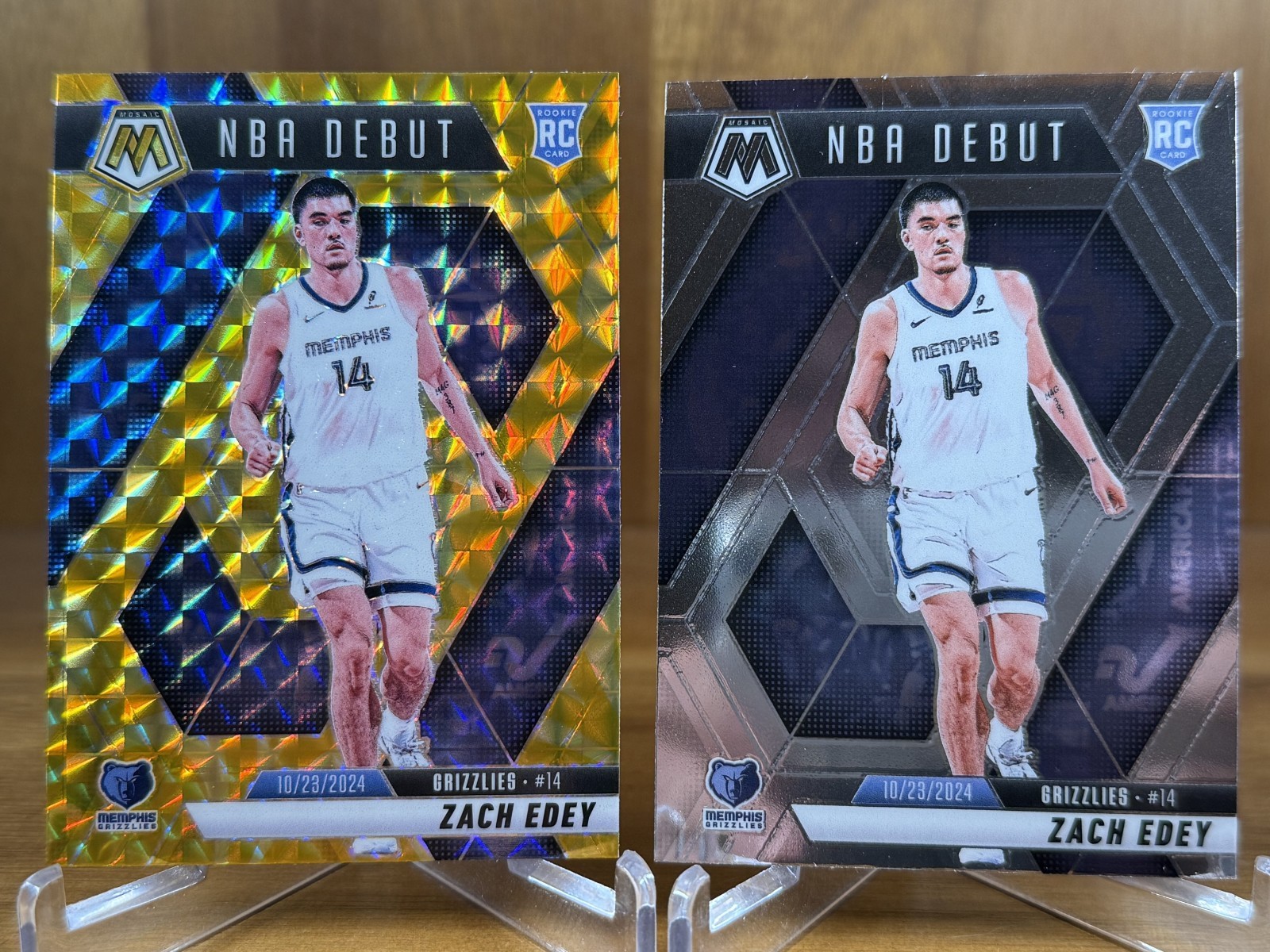 2024–25 Mosaic Zach Edey #251 NBA Debut – Base + Reactive Yellow Prizm - Rookie