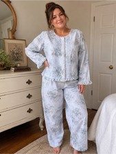 Vintage Laura Ashley Floral Pajama Set Women  s XL Made in U.A.E