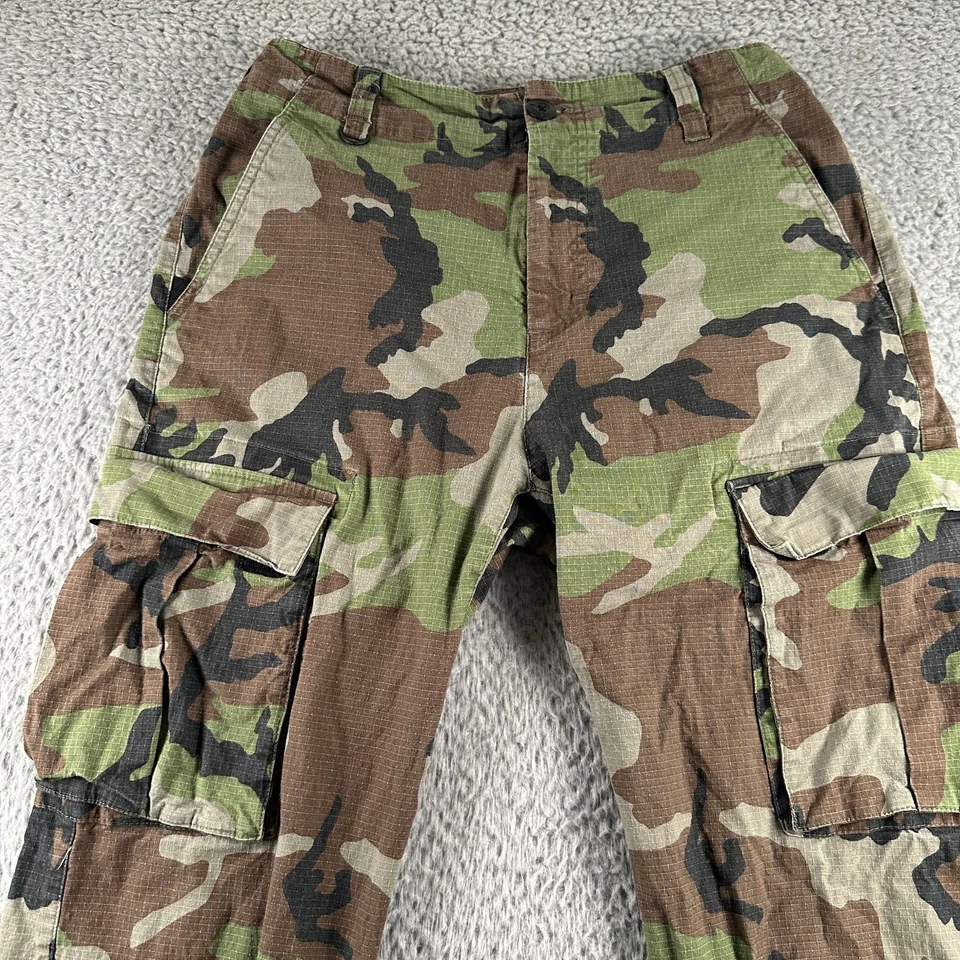 Nike SB Men's Camouflage Cargo Ripstop Pants 28 Outdoors Skater Streetwear - Image 2 of 4