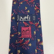 Hermes Mens Tie Pheasant Birds On Branches Navy/Fuchsia Silk 7274 MA 3 3/8" 55"