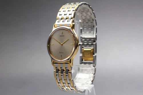 Vintage 1981[N MINT] Seiko Vintage Dolce 9530-6000 Gold Slim Qz Mens watch JAPAN