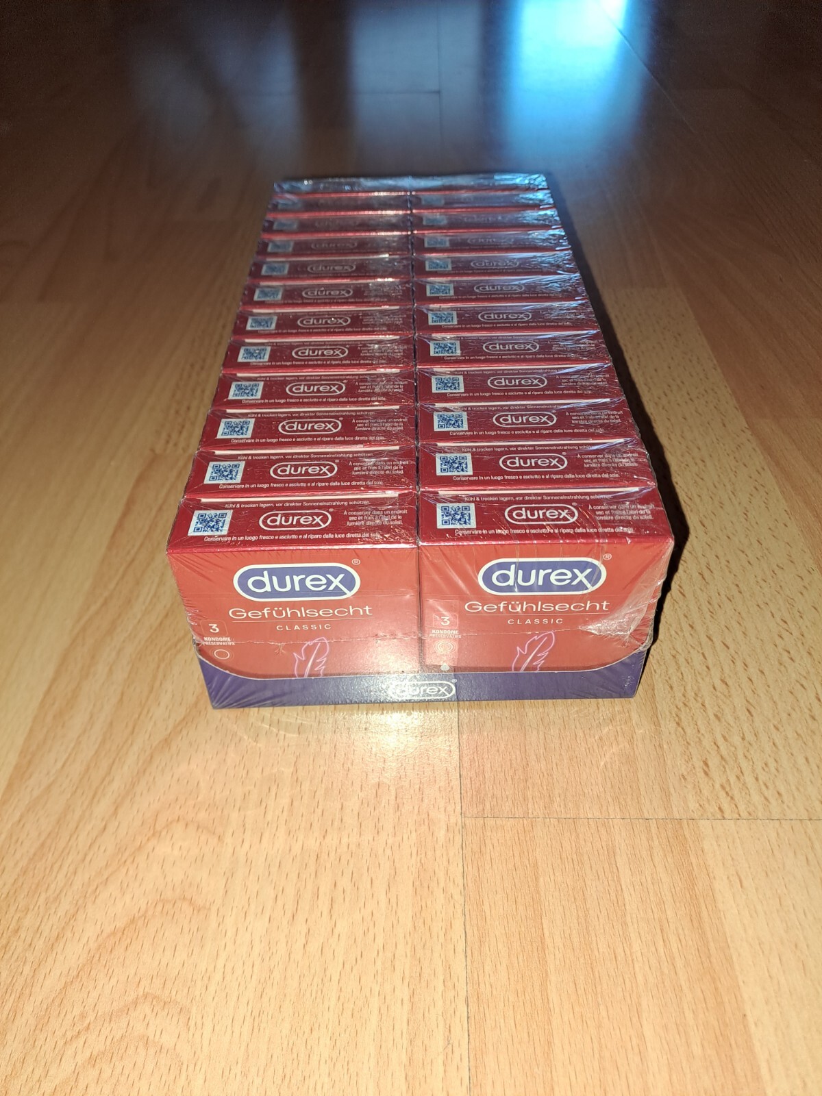 24 Packungen 3er Durex Kondome Gefühlsecht Classic Case Mhd 10/2026