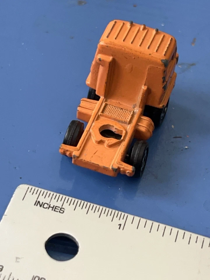 Semirremolque Tomica Die-Cast Metal Amino de 1980 NARANJA raro Foto 3 de 4