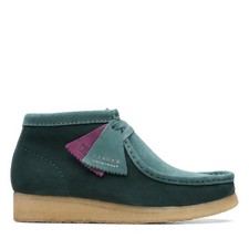 Clarks Wallabee Boot 26167942 Womens Green Leather Lace Up Chukkas Boots