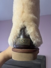 Botas de cuero UGG Australia PATTEN puño de oveja marrón castaño EE. UU. 8