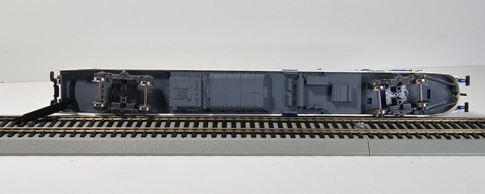 Picture 11 of 16