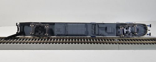 HO Jouef 5894 Amtrak TurboLiner Gas Turbine Dummy Locomotive (French) #72 - Picture 11 of 16