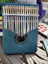 17-key thumb piano, 21-key kalimba, portable thumb finger instrument.