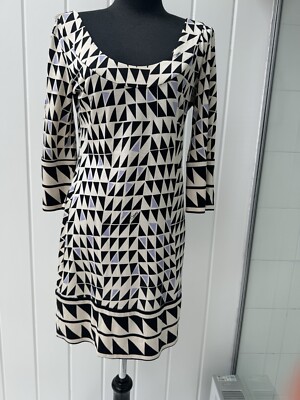 Diane Von Furstenberg Silk Jersey Knit Shift Dress Women Size 4 Geometric Print | eBay Diane Von Furstenberg Silk Jersey Knit Shift Dress Women Size 4 Geometric Print | eBay