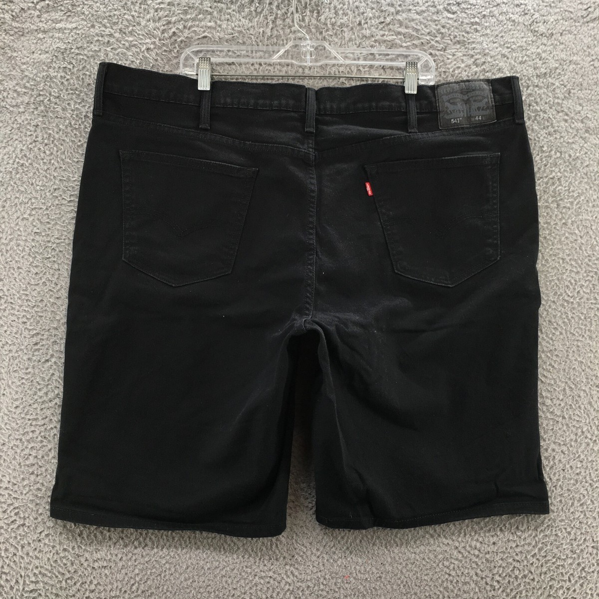 LEVI’S / 541 ATHLETIC TAPER SHORTS BLACK W32,W34,W44 Levis 541 Athletic Taper Shorts Men 44 (actual 47x11) Black
