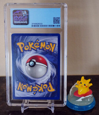 1999 Pokemon Base Set Pikachu CGC 7 Near Mint #58 - Yellow