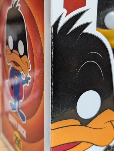 Funko POP! Looney Tunes Daffy Duck Stupor Duck #255 2000 Pcs w/Hard Stack - Picture 10 of 13