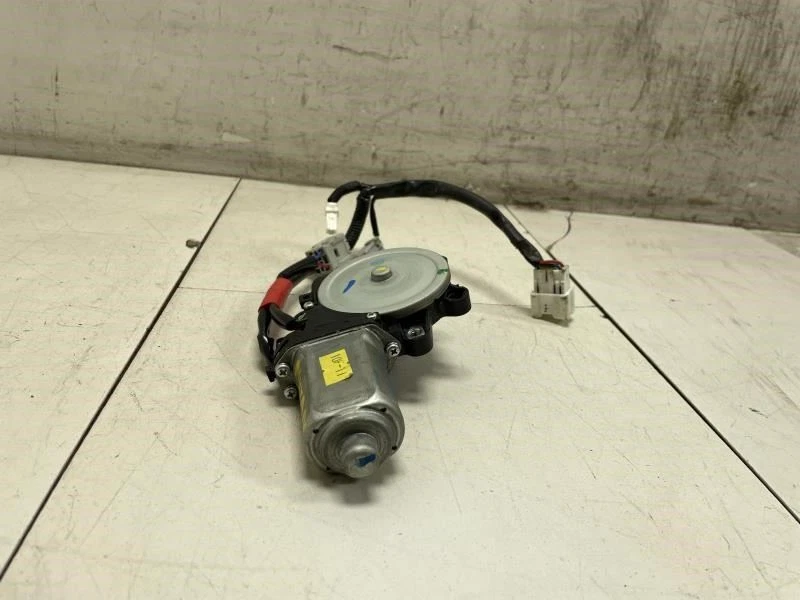 Nissan Murano 2010 puerta trasera izquierda lado del conductor ventana motor OEM+ Foto 4 de 4