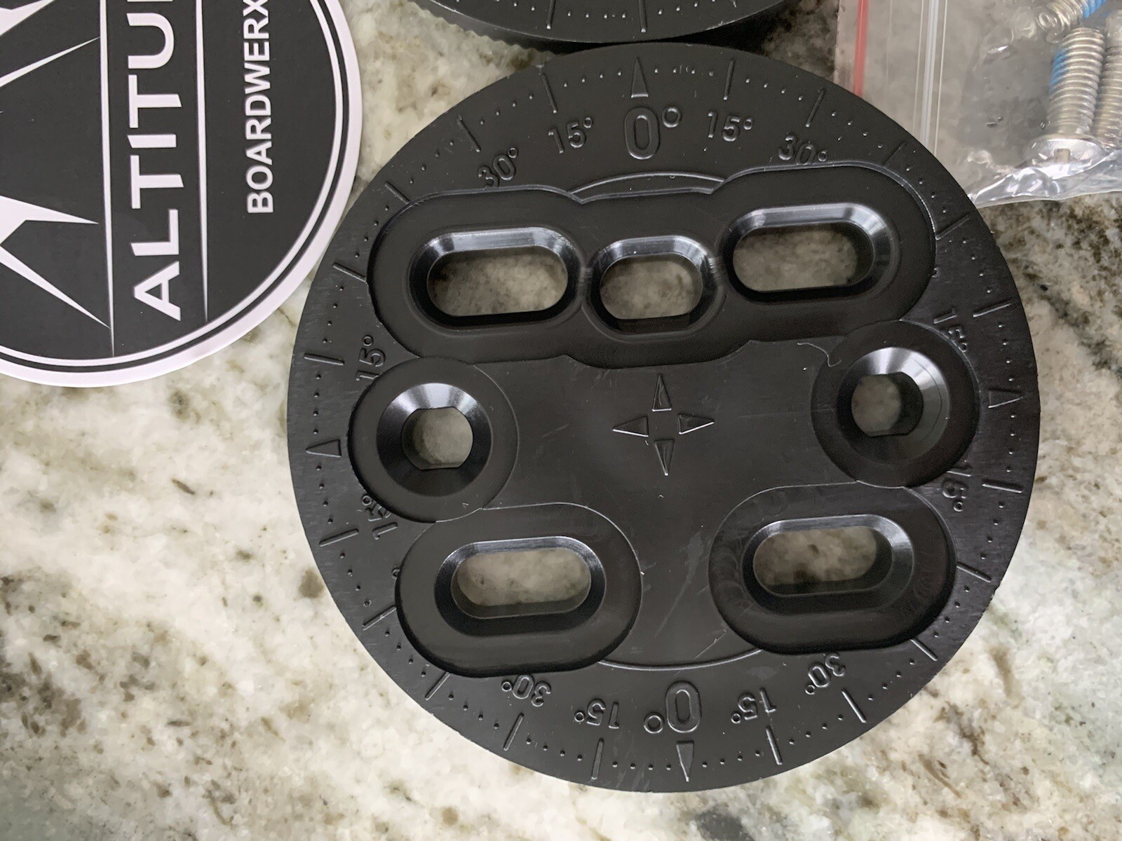 CLOSE OUT ALTITUDE "RIDER" 4X4 Snowboard Bindings fits Burton 3D (Bl)  S/M
