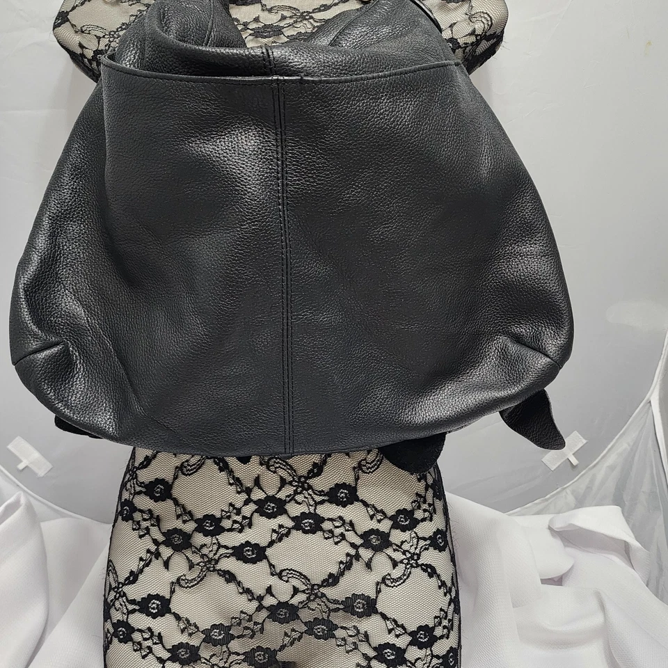 HYPE Black Pebbled Leather Large Ruffled Chain Link Shoulder Bag Hobo - Image 2 of 4